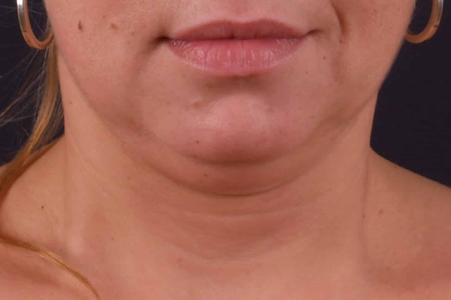 a close up of a woman